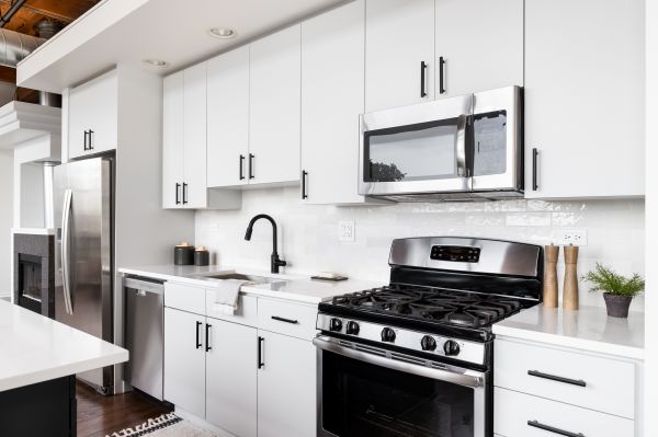 Cabinet Restyling in Cleveland